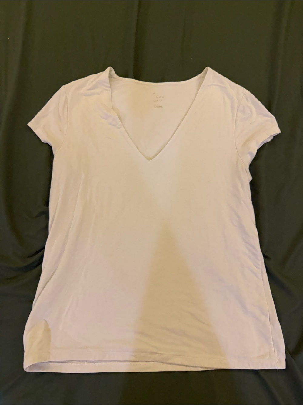 Women’s V-Neck Short Sleeve Top in White